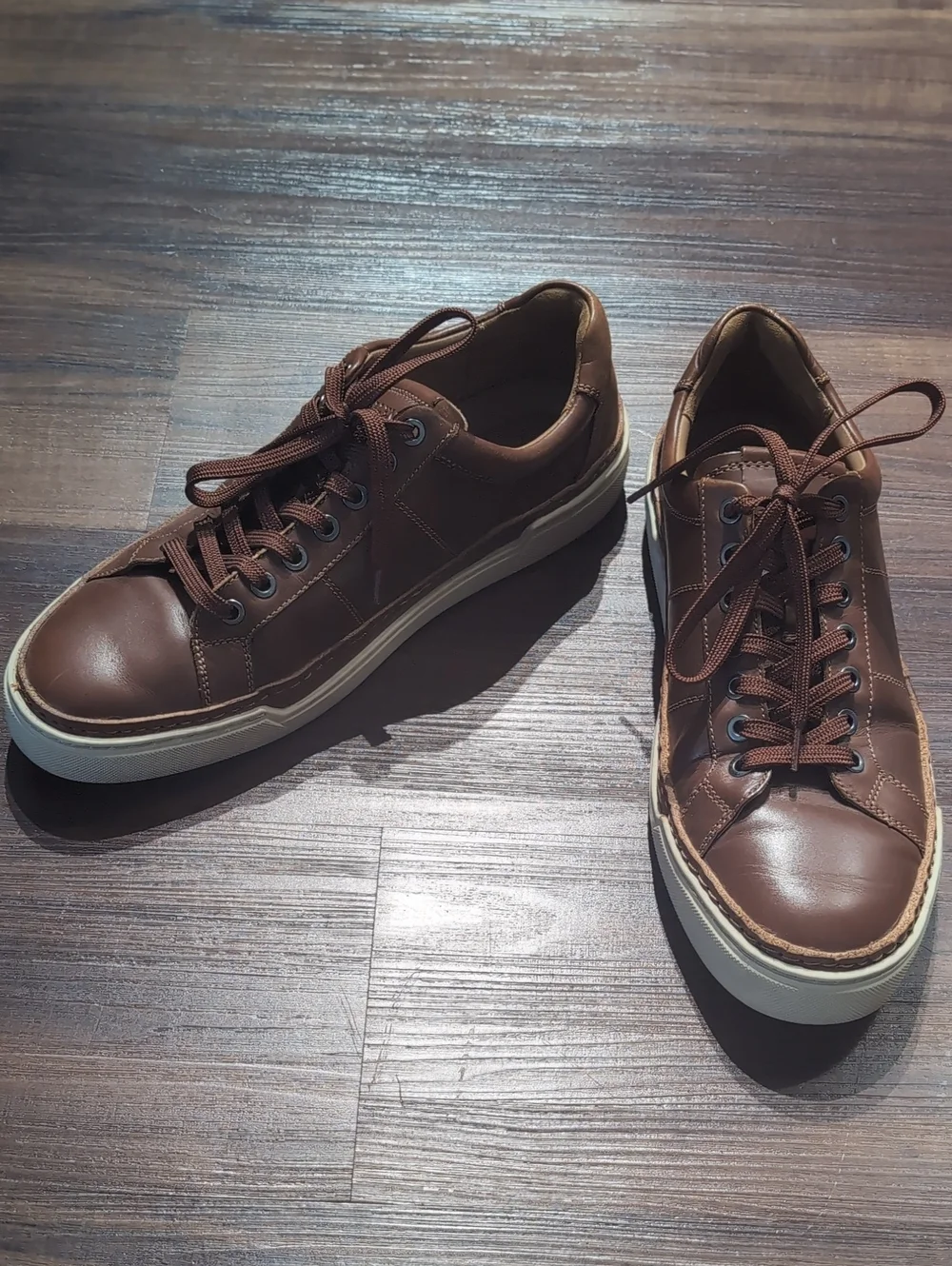 Allen Edmonds Men's Brown Leather Low-Top Lace-Up Sneakers